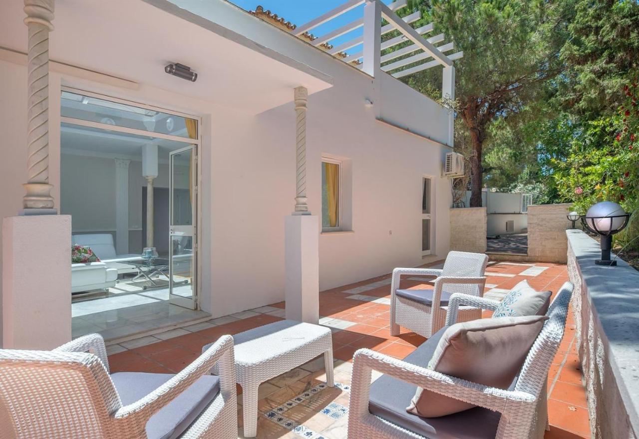Villa Domus Vesta Marbella Buitenkant foto
