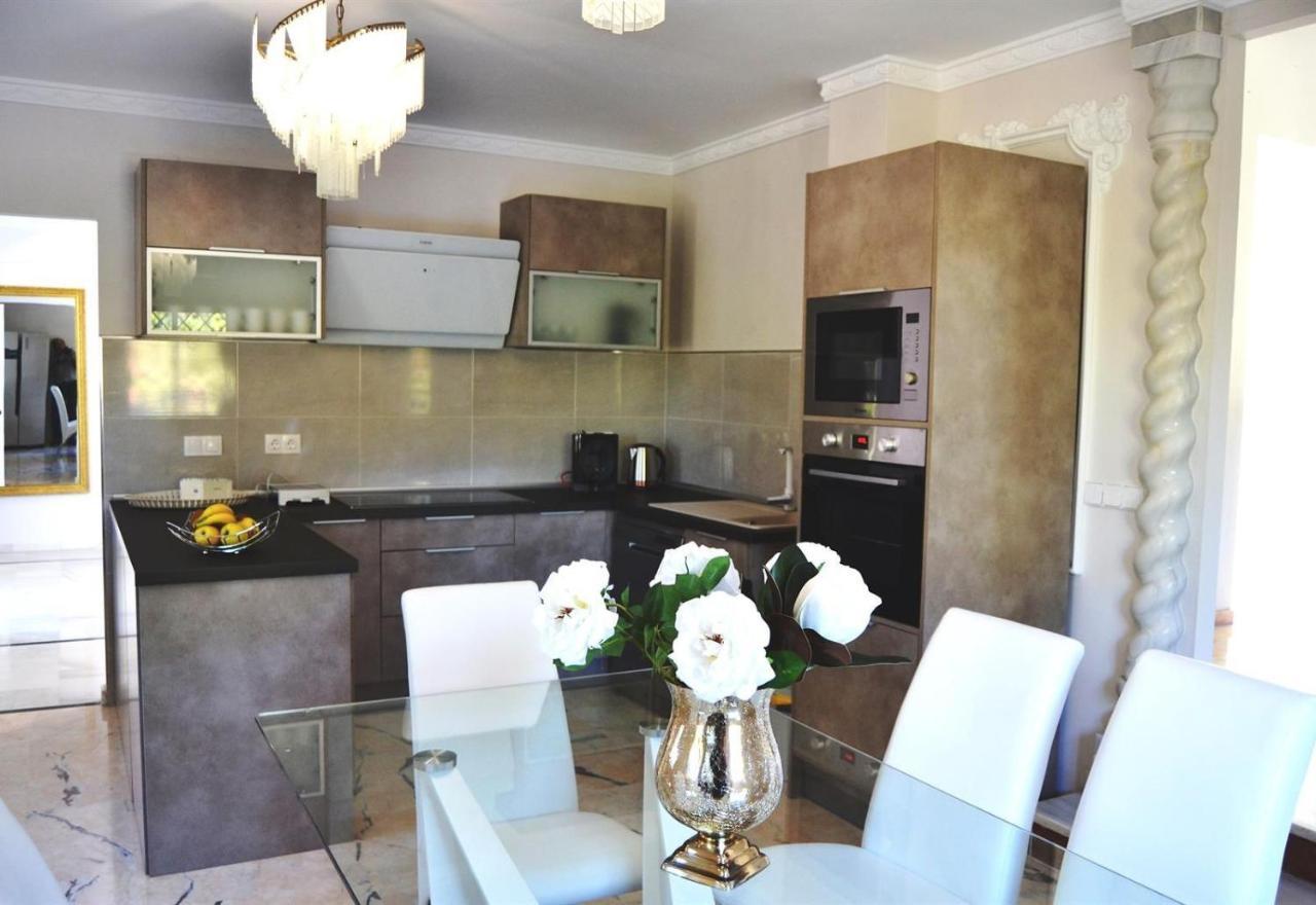 Villa Domus Vesta Marbella Buitenkant foto